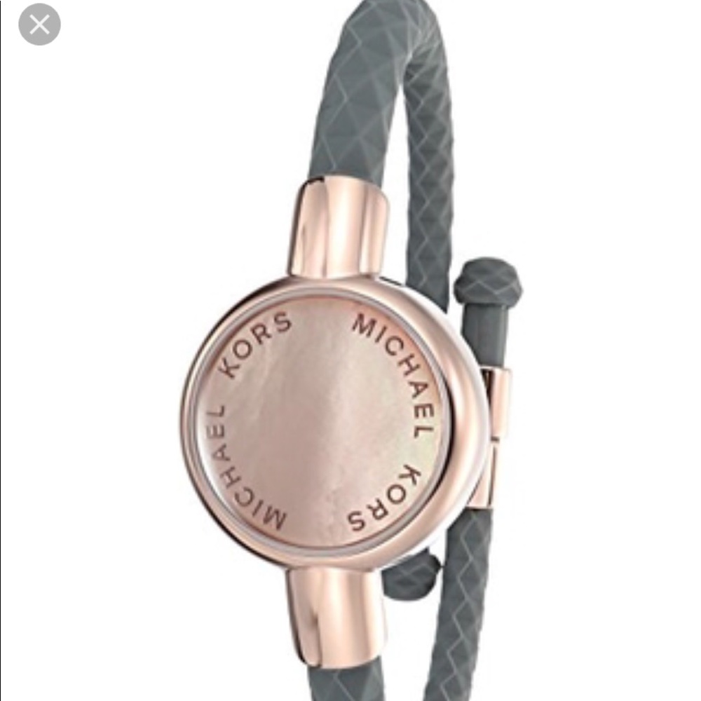 Michael Kors access Activity Tracker